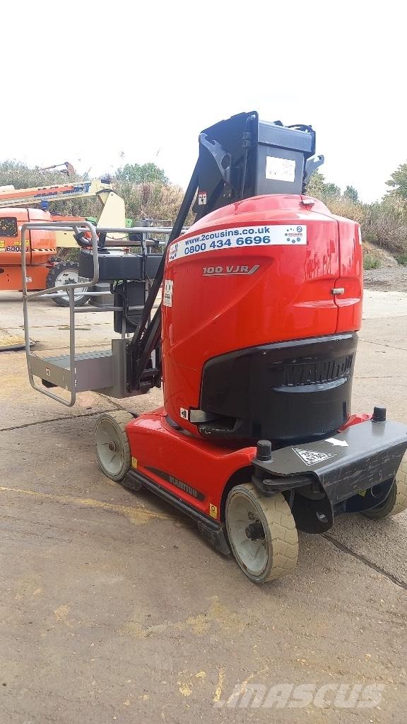 Manitou 100 VJR Vertikálne stĺpové výťahy
