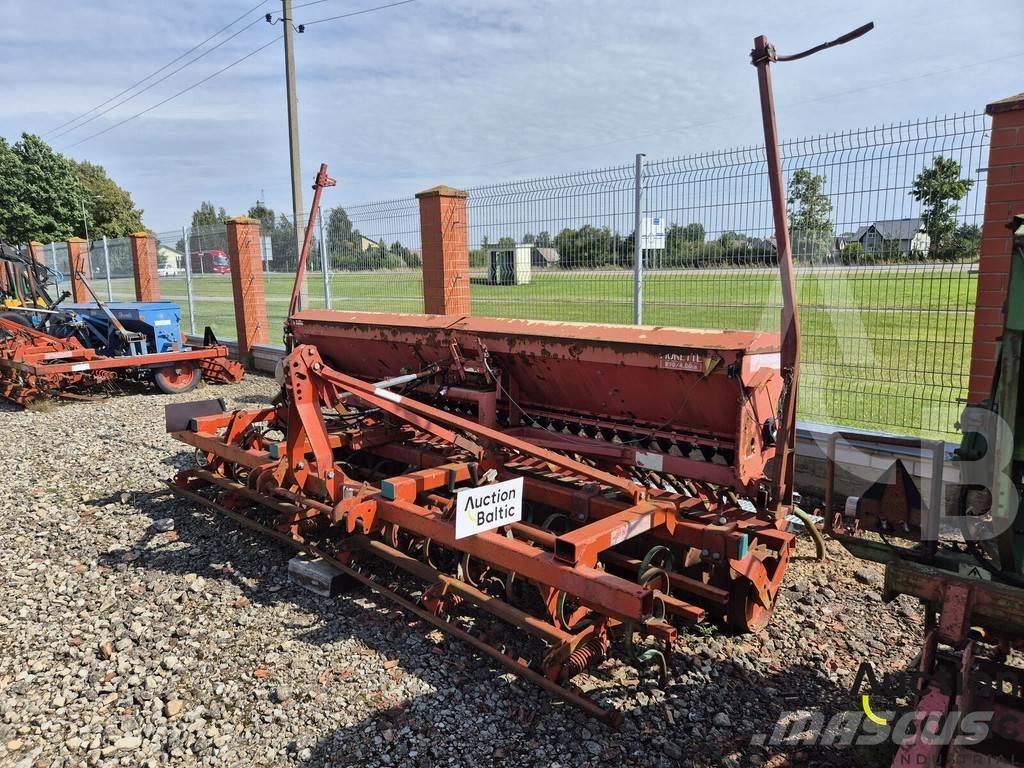 Hassia DKA-400/35 Mechanické sejačky