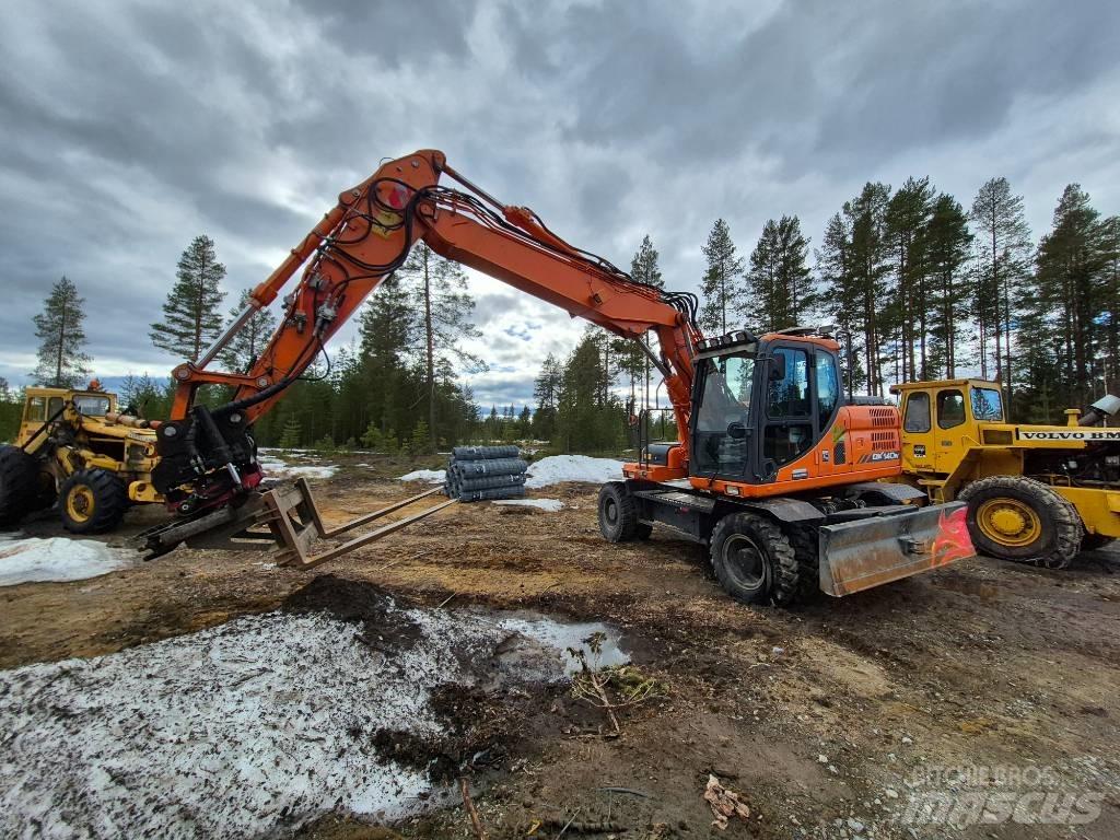 Doosan DX 140 W-3 Kolesové rýpadlá
