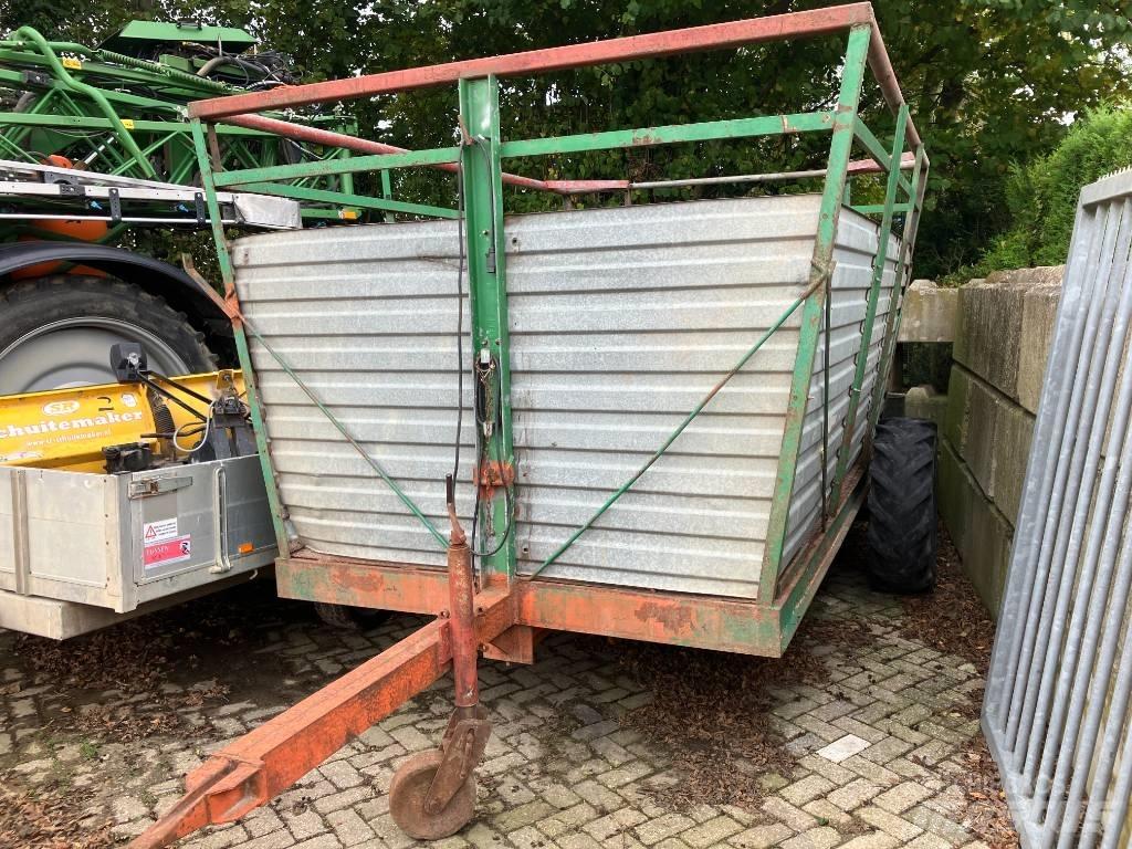 Veewagen  Prívesy na prepravu zvierat