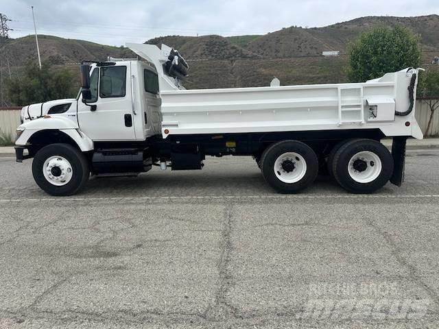 International 7400 Sklápače