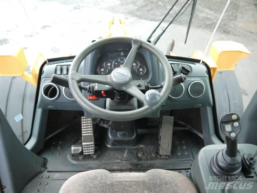 Hyundai HL 757-9A Kolesové nakladače