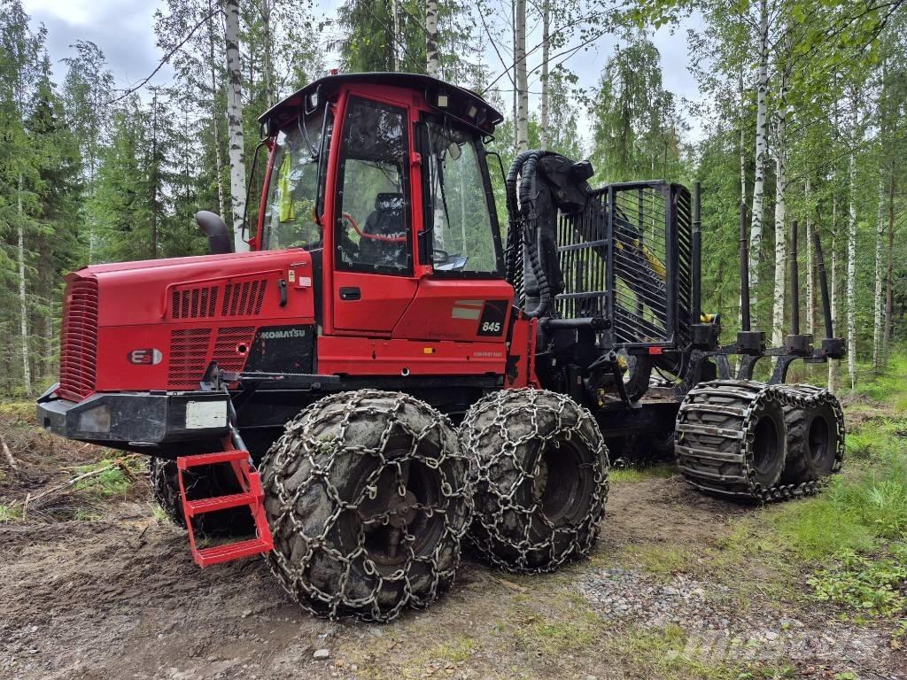 Komatsu 845 Lesné traktory