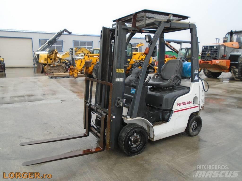 Nissan EBT P1F1 LPG vozíky