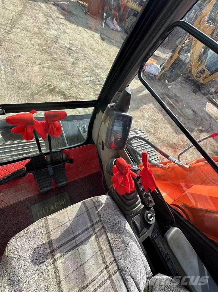 Hitachi ZX 70 Pásové rýpadlá