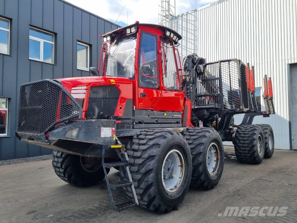 Komatsu 895 Lesné traktory