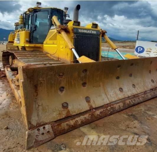 Komatsu D 65 PX-16 Pásové dozéry