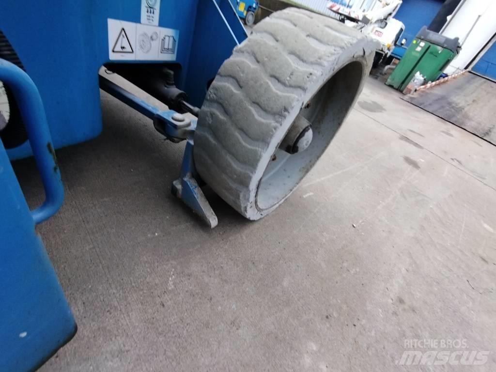 Genie Z34/22N Kĺbové plošiny