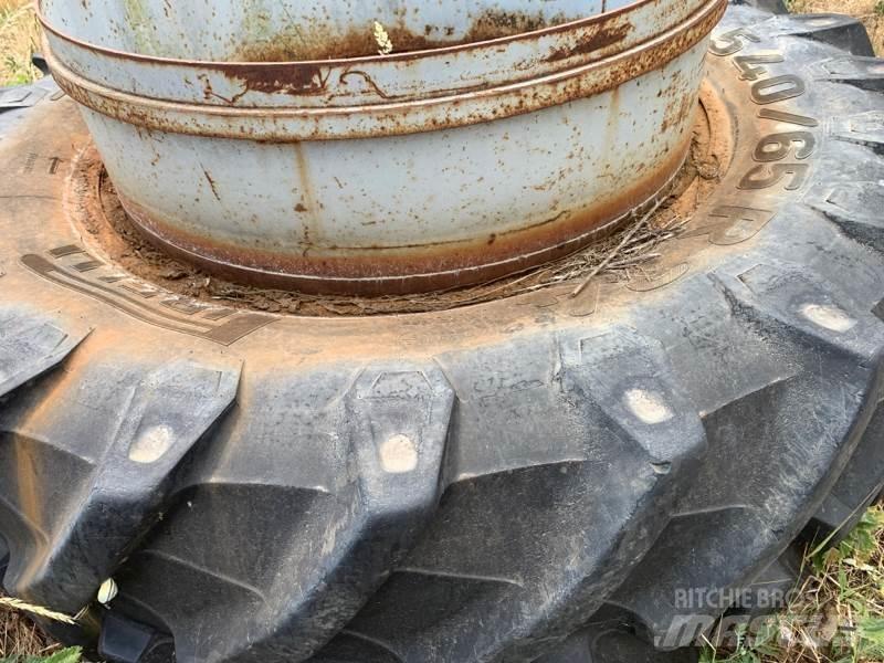 Pirelli 540/65R34 Ďalšie poľnohospodárske stroje