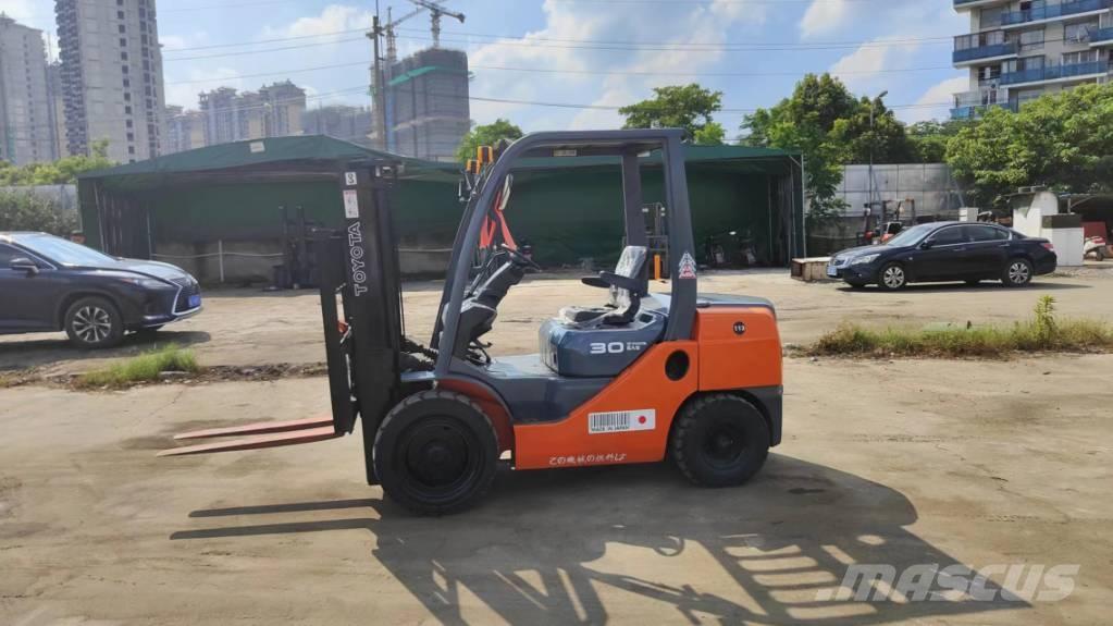 Toyota FD30 Dieselové vozíky