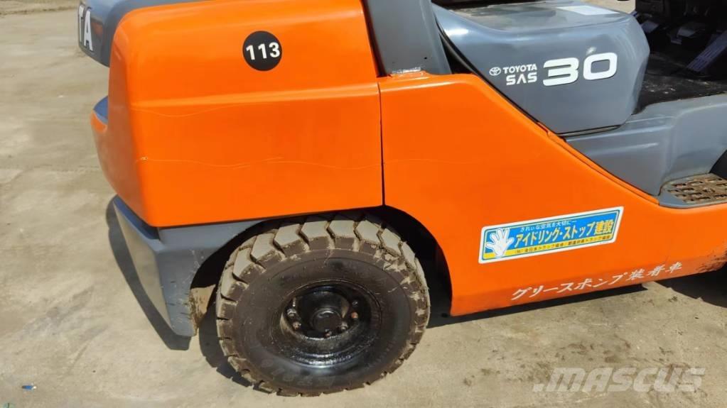 Toyota FD30 Dieselové vozíky