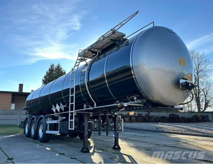 LAG 0-3-39T Cisternové návesy