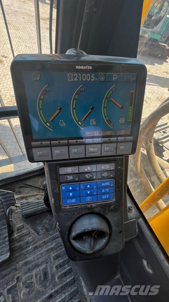 Komatsu PC850-8 R1 Pásové rýpadlá