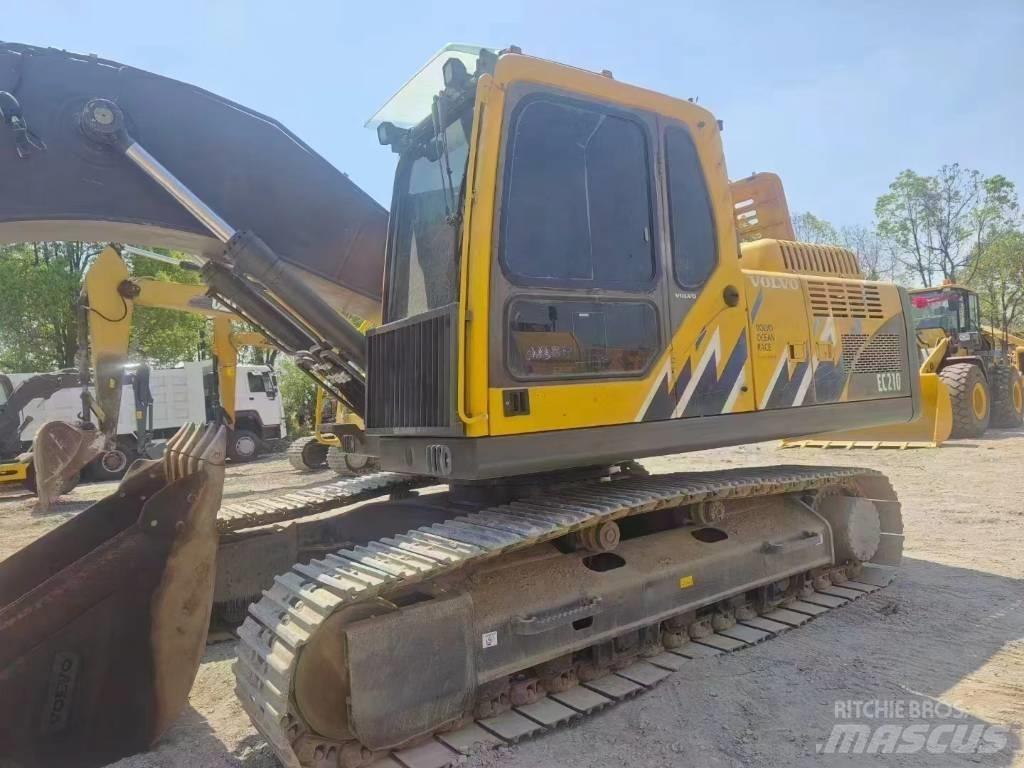Volvo EC 210 Pásové rýpadlá