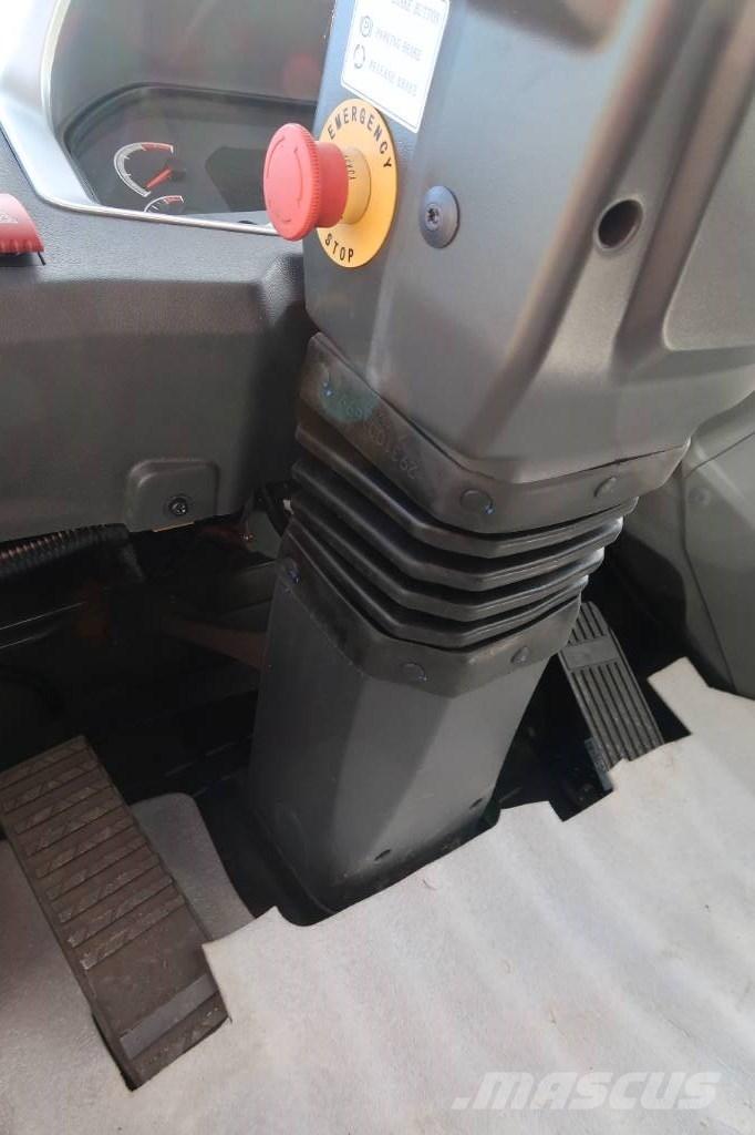 SDLG L958HEV Kolesové nakladače