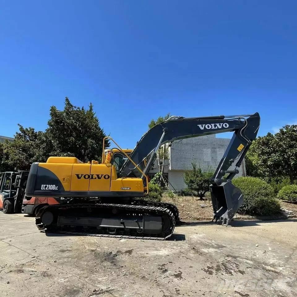 Volvo EC210B Pásové rýpadlá