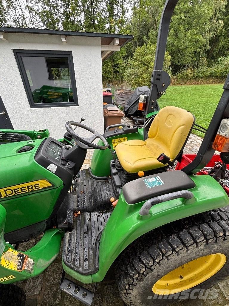John Deere 3036 E Kompaktné traktory