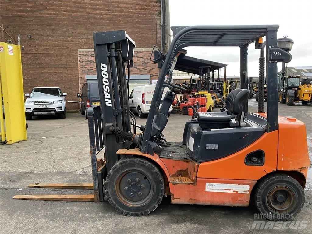 Doosan D25S-5 Dieselové vozíky