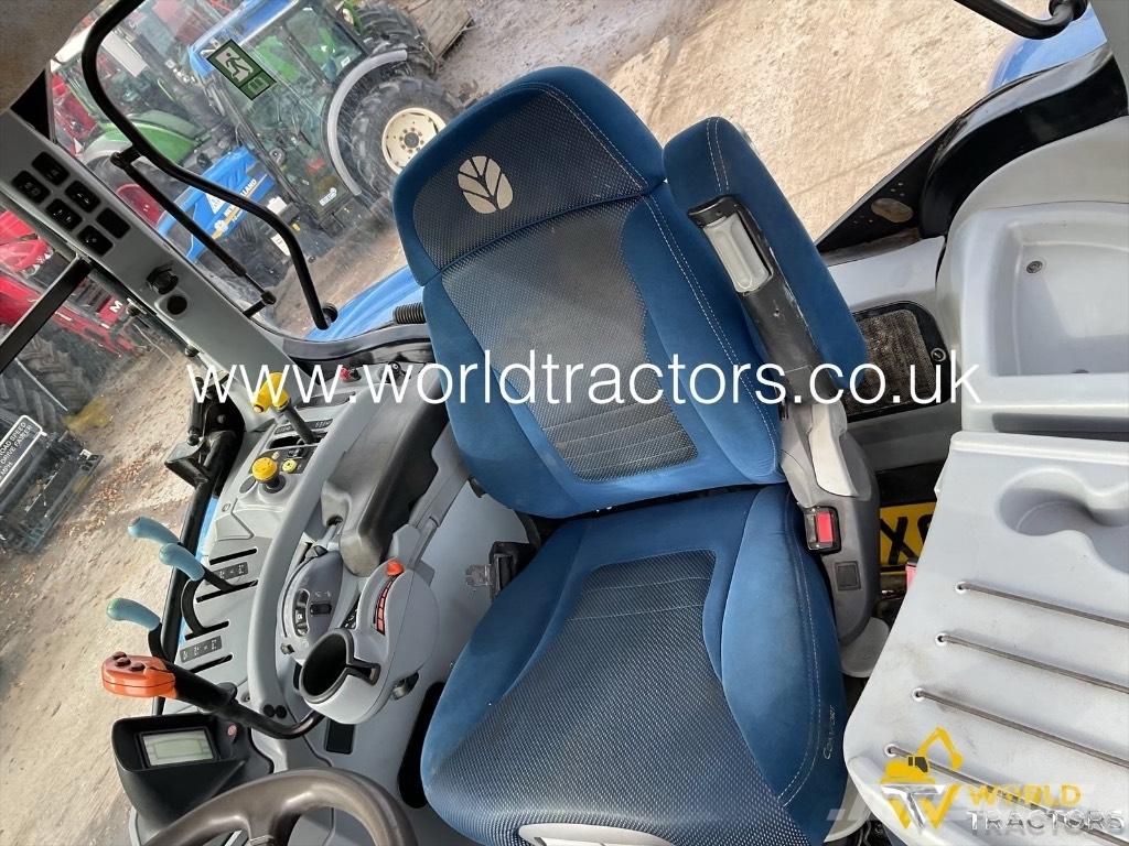 New Holland T 7.245 Traktory