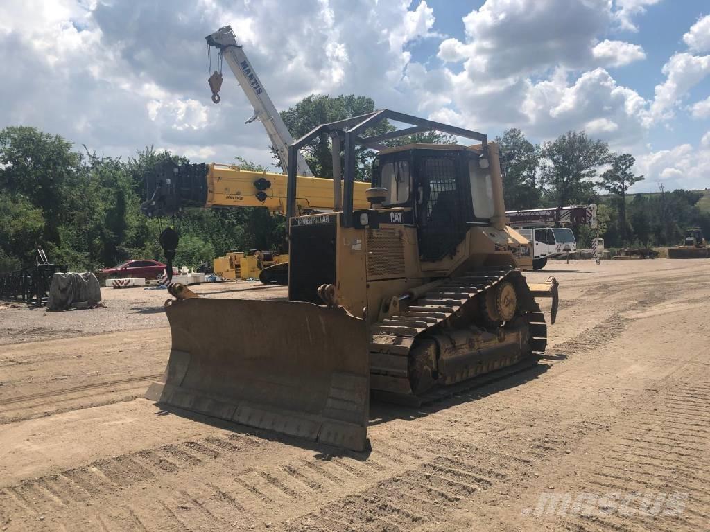 CAT D 5 M XL Pásové dozéry
