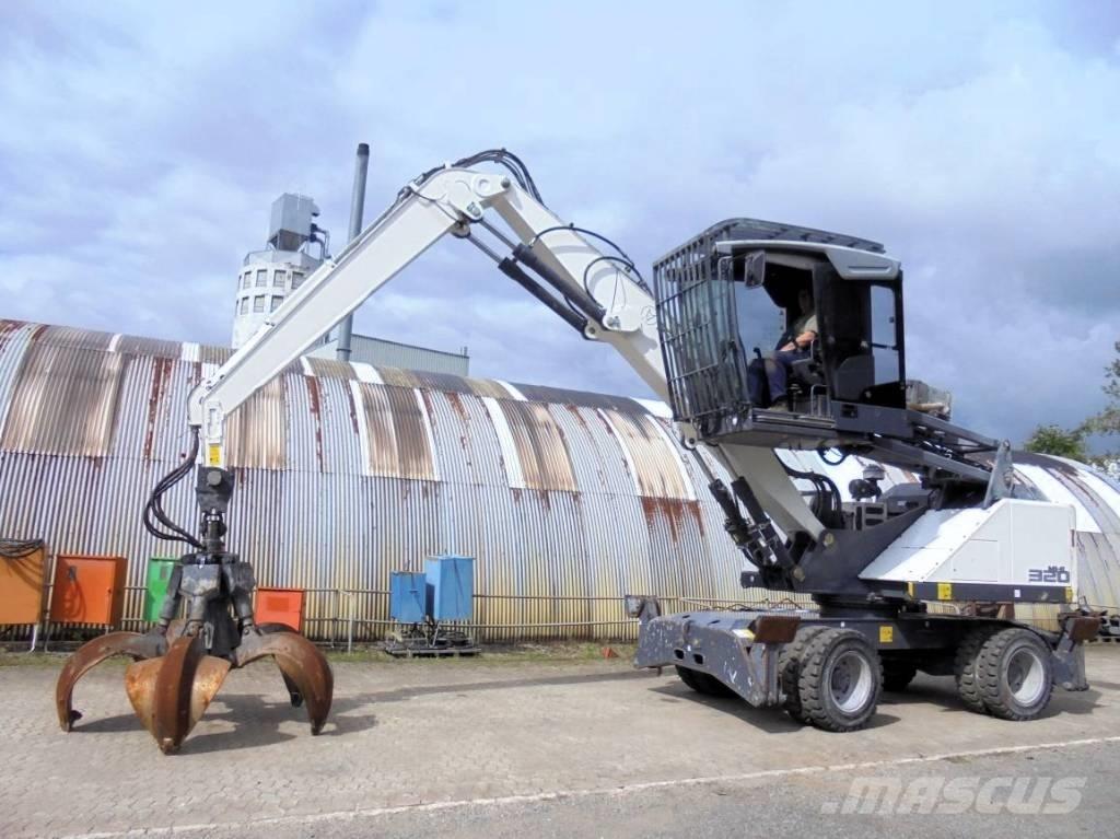 Fuchs MHL 320 Stroje pre manipuláciu s odpadom