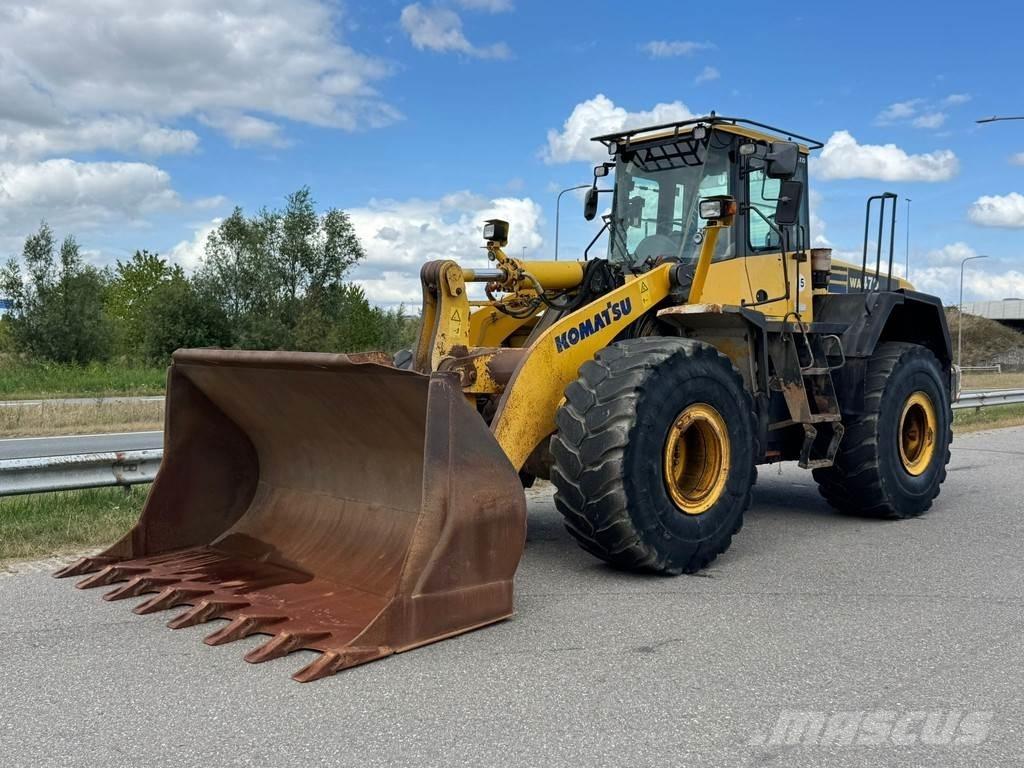 Komatsu WA470-5H Kolesové nakladače