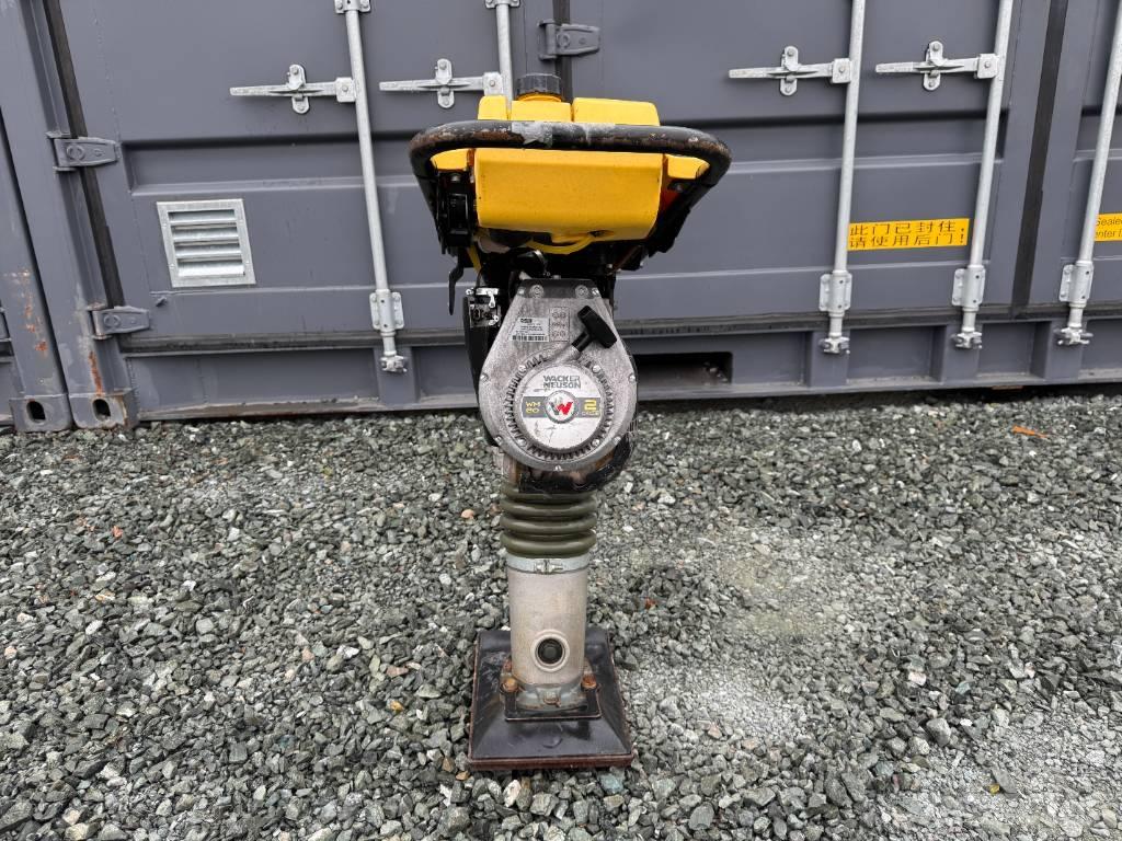 Wacker Neuson BS50-2 Vibračné zhutňovače