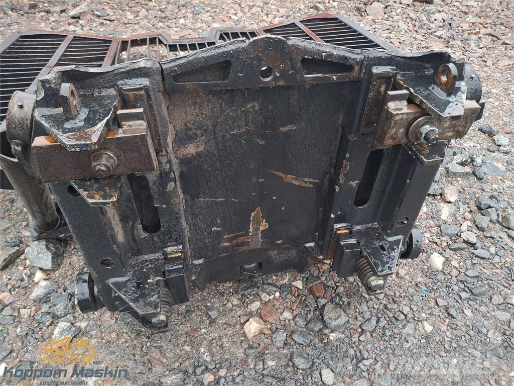 Komatsu 845 Ďalšie komponenty