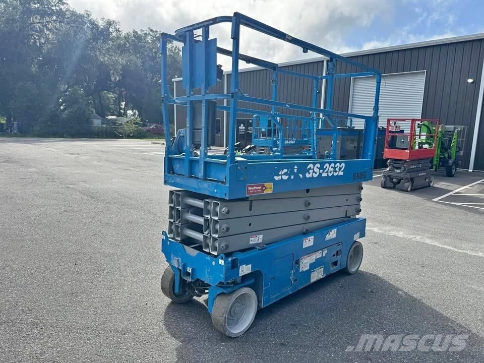 Genie GS 2632 Nožnicové zdvíhacie plošiny