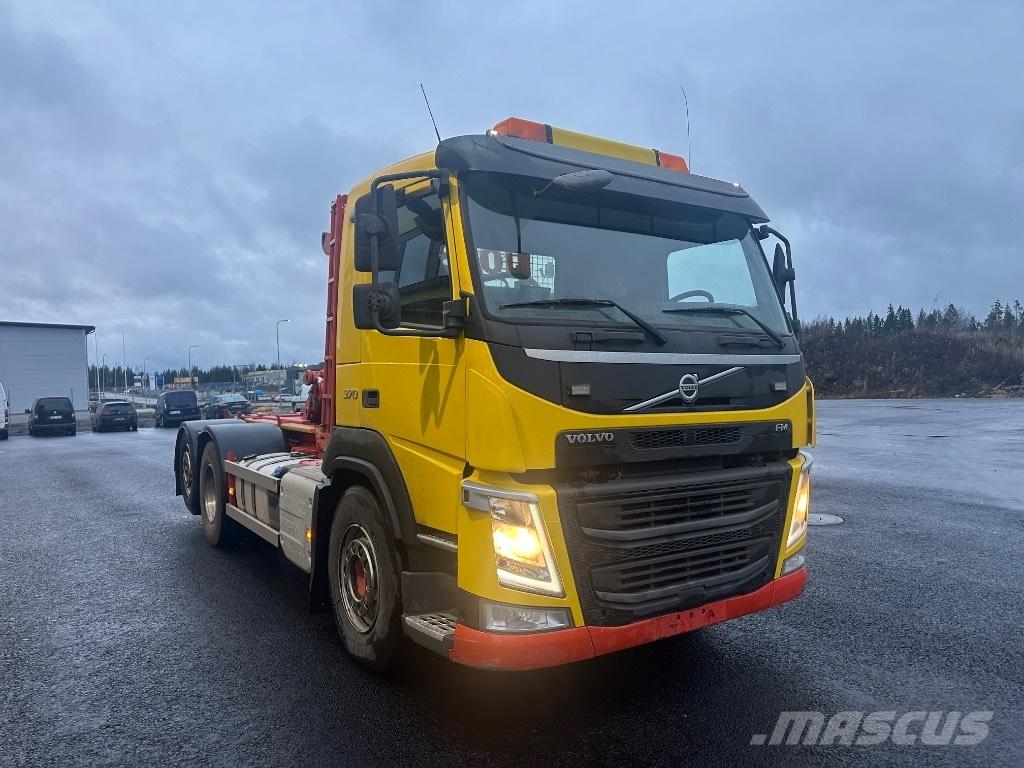 Volvo FM11 370 Hákový nosič kontajnerov