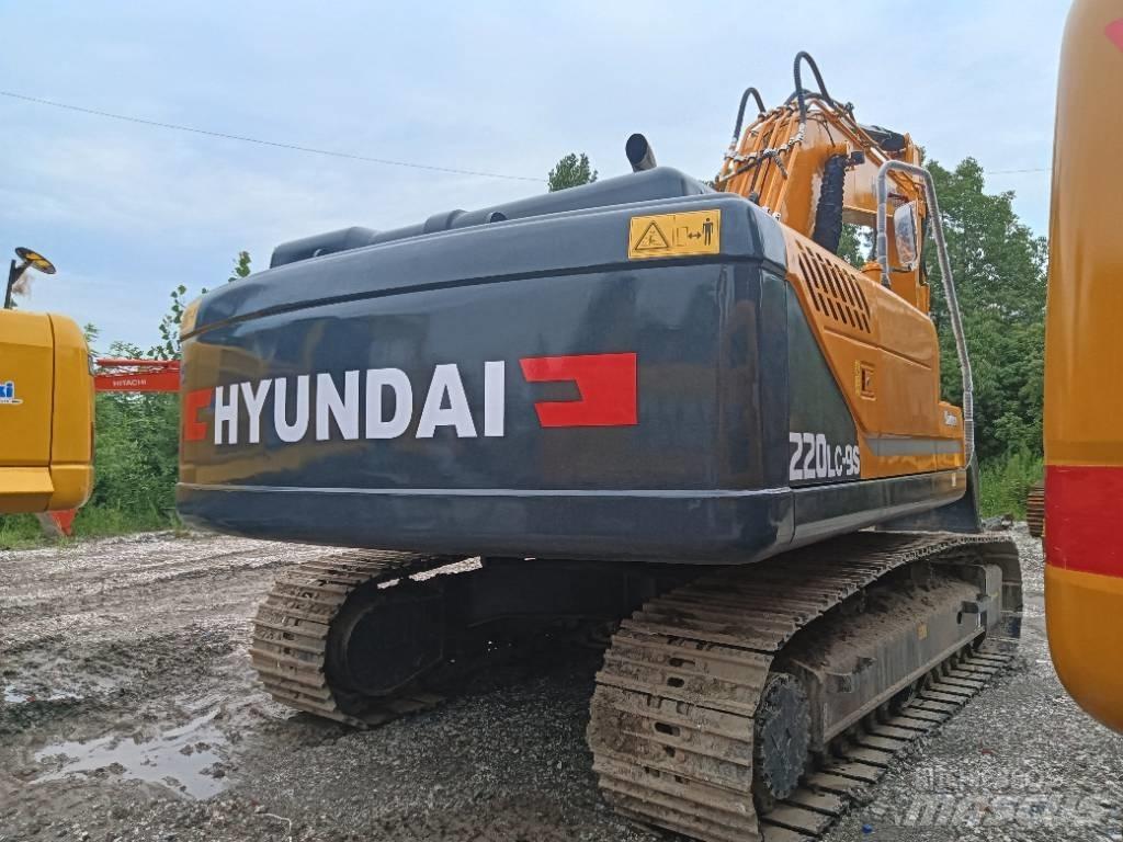 Hyundai R220-9S Pásové rýpadlá