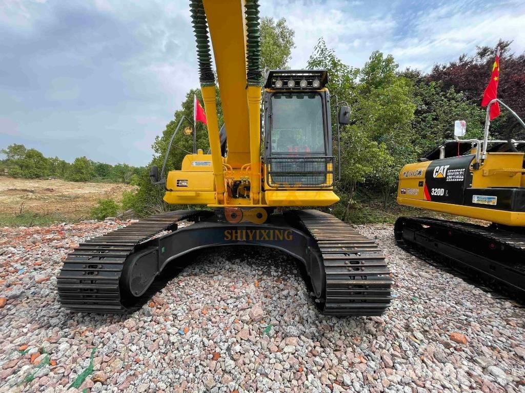 Komatsu PC 240-8 Pásové rýpadlá