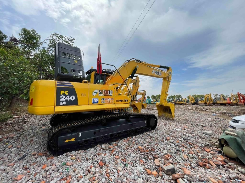 Komatsu PC 240-8 Pásové rýpadlá