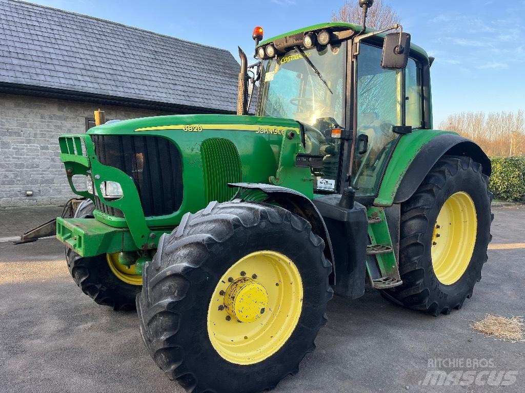 John Deere 6820 Traktory