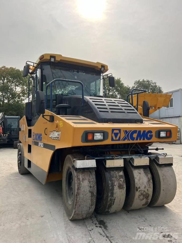 XCMG XP 303 Manipulačné a ukladacie zariadenia