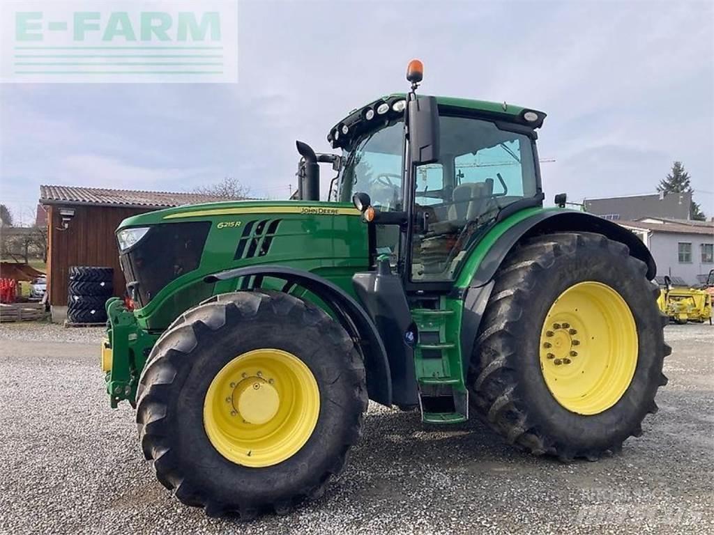 John Deere 6215r Traktory
