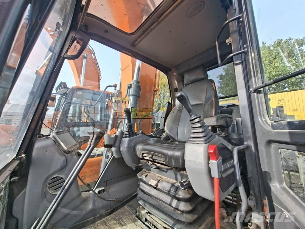 Doosan DX 140 LC Pásové rýpadlá