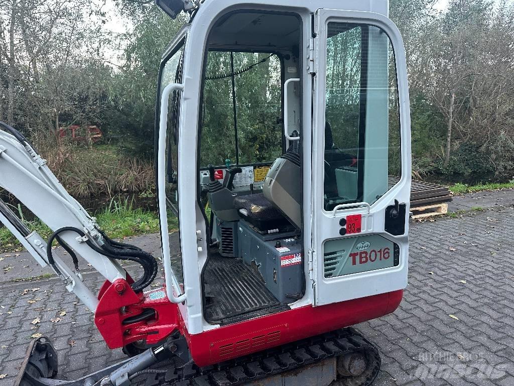 Takeuchi TB 016 Mini rýpadlá < 7t