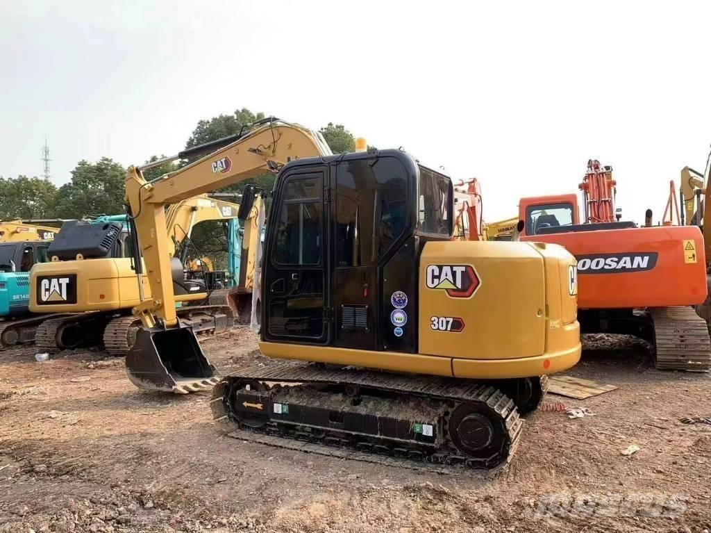 CAT 307 E Pásové rýpadlá