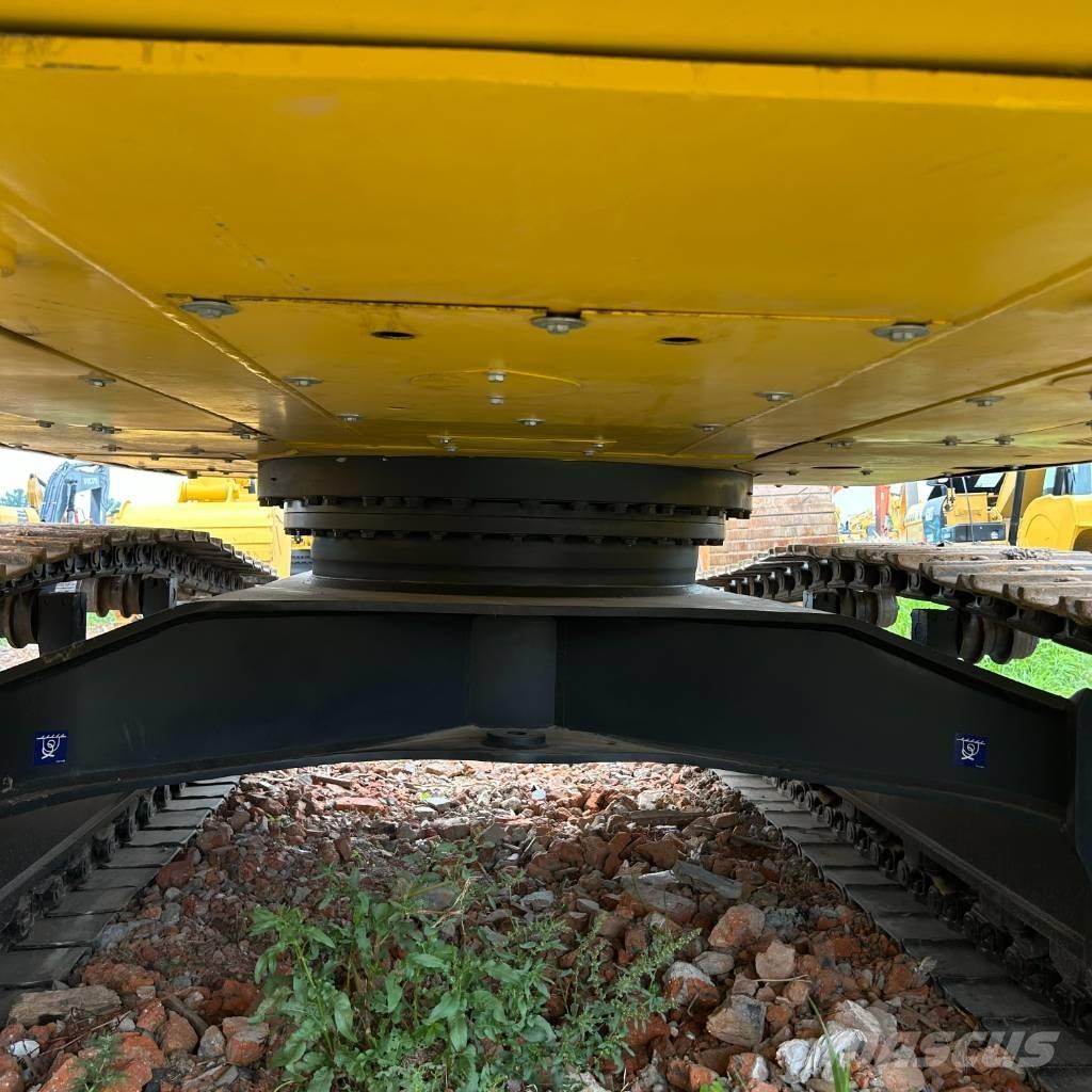 Komatsu 400-7 Pásové rýpadlá