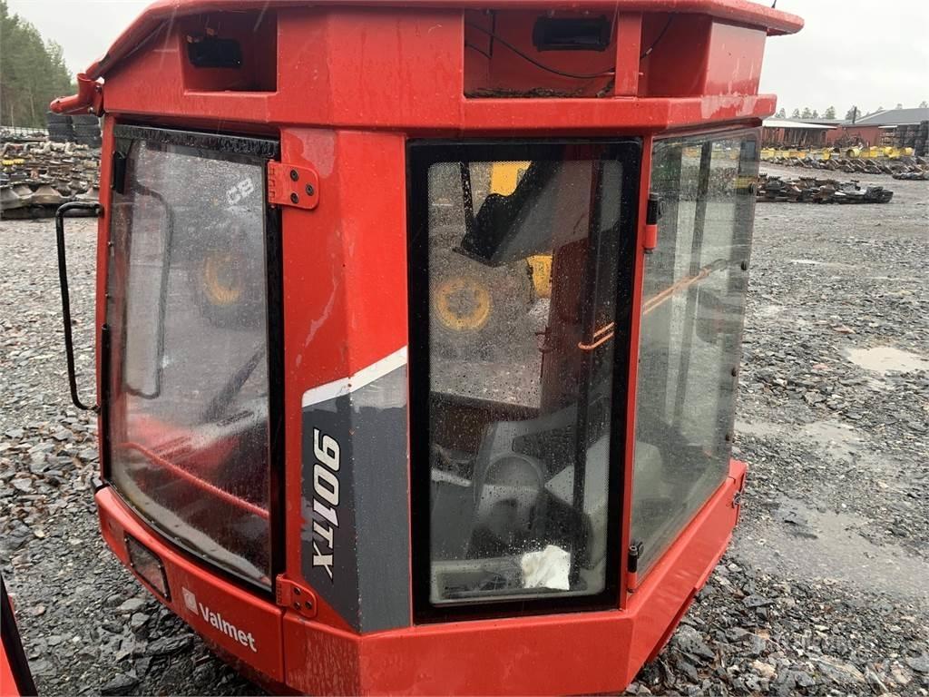 Komatsu 901TX Kabíny a interiér