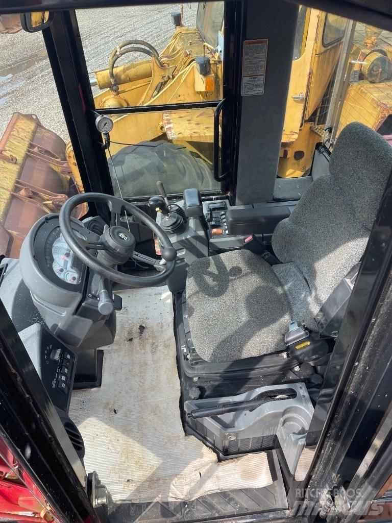 CAT 924G Kolesové nakladače
