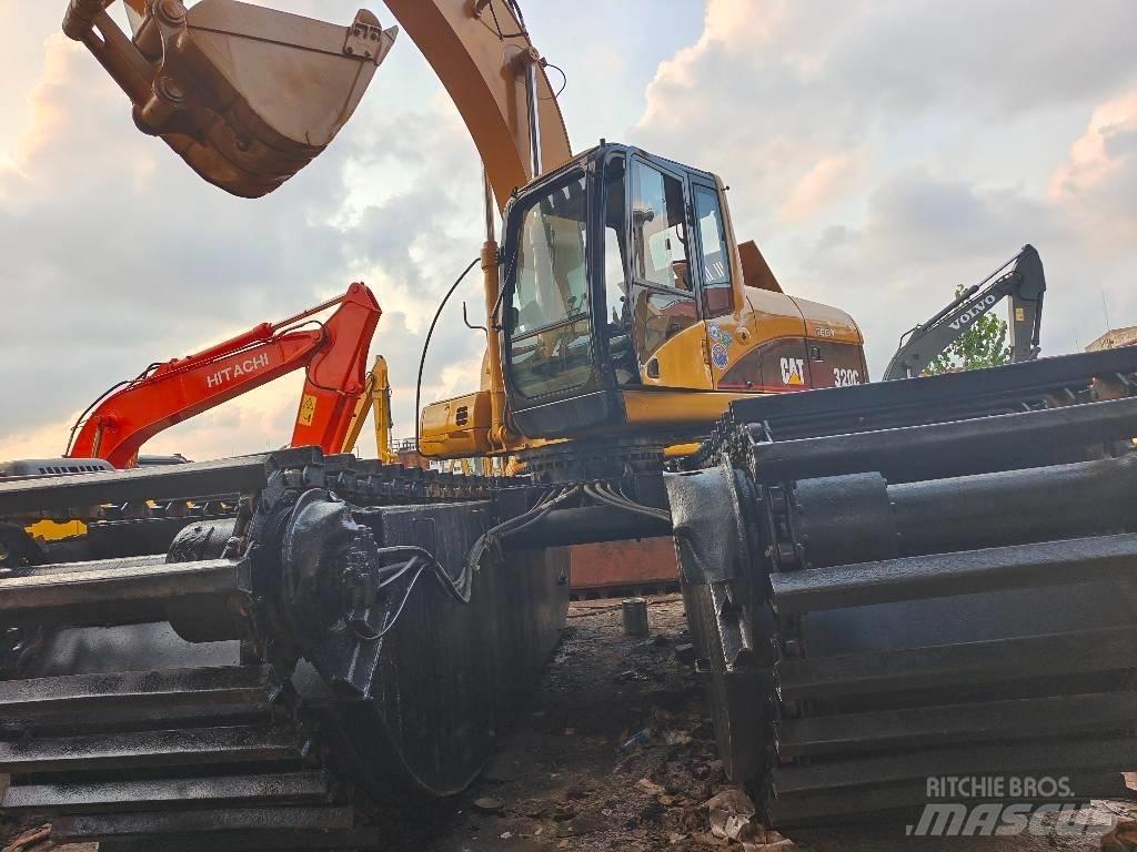 CAT 320 C Obojživelná rýpadlá