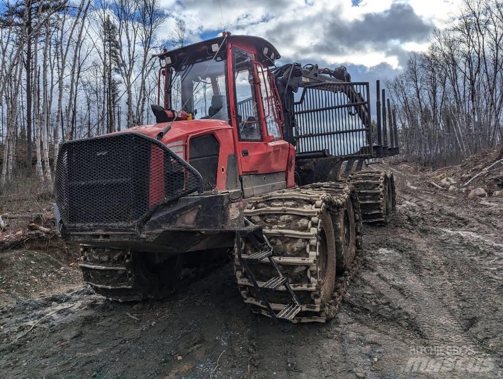 Komatsu 895 Lesné traktory