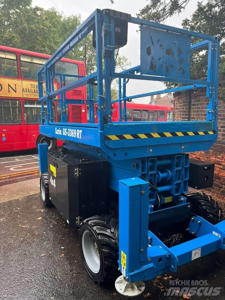 Genie GS 3369 RT Nožnicové zdvíhacie plošiny