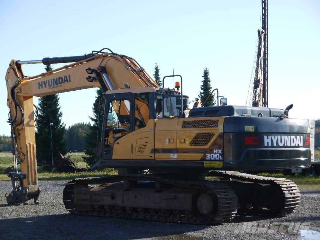 Hyundai HX 300 L Pásové rýpadlá