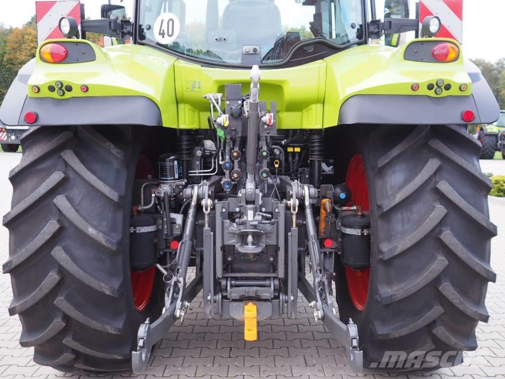 CLAAS Arion 610 CIS Traktory