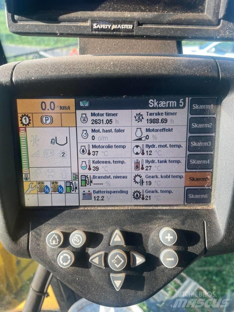 New Holland CX 8090 Kombinované zberacie stroje