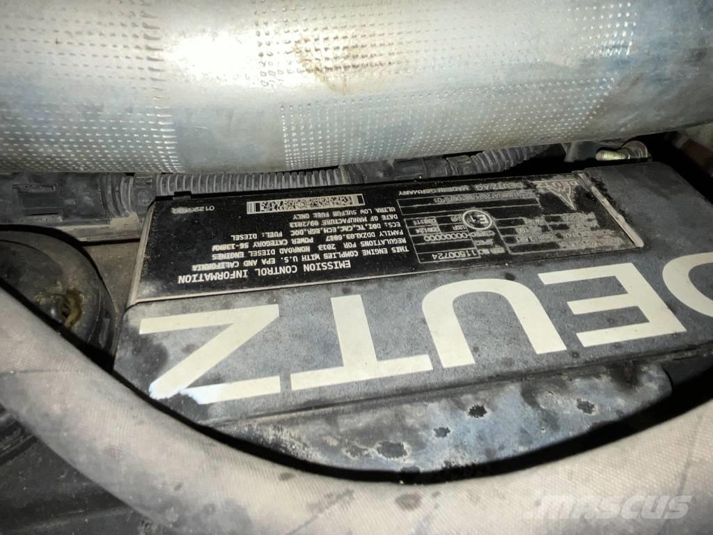 Mecalac 10 MCR Pásové rýpadlá