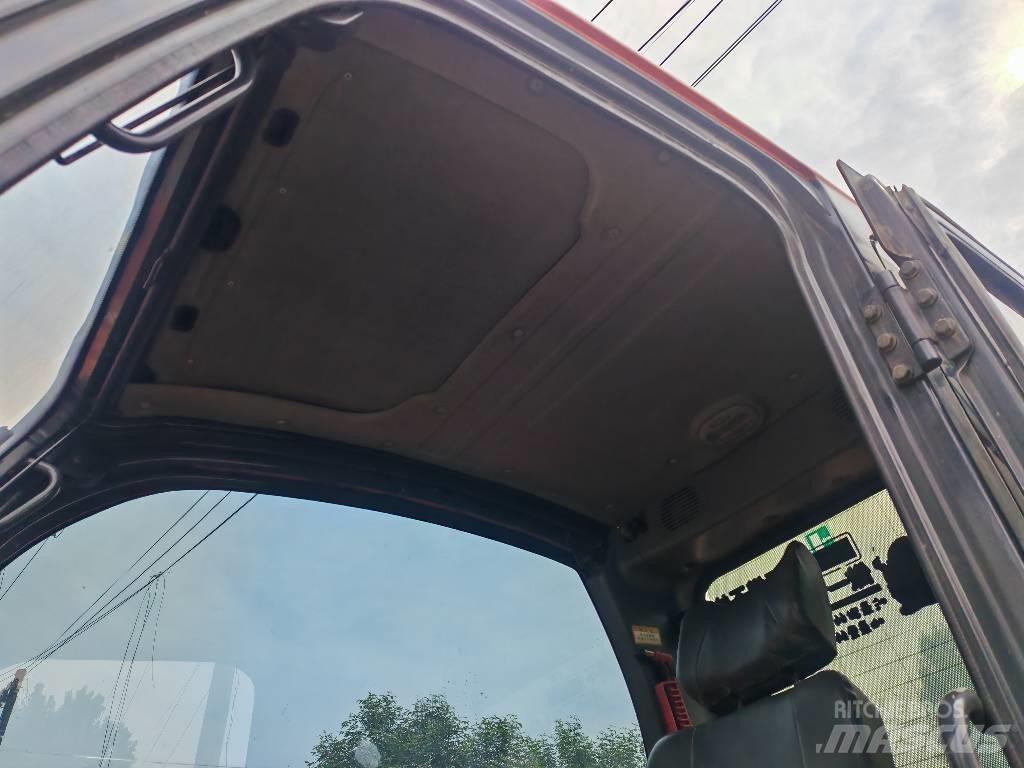 Doosan DX75 Midi rýpadlá 7 t - 12 t